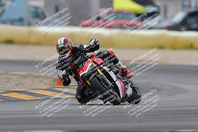 media/Jan-15-2023-SoCal Trackdays (Sun) [[c1237a034a]]/Turn 2 Set 2 (1155am)/